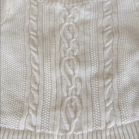 GAP Cable Knit Puffy Cuff Sweater - Picture 3 of 6